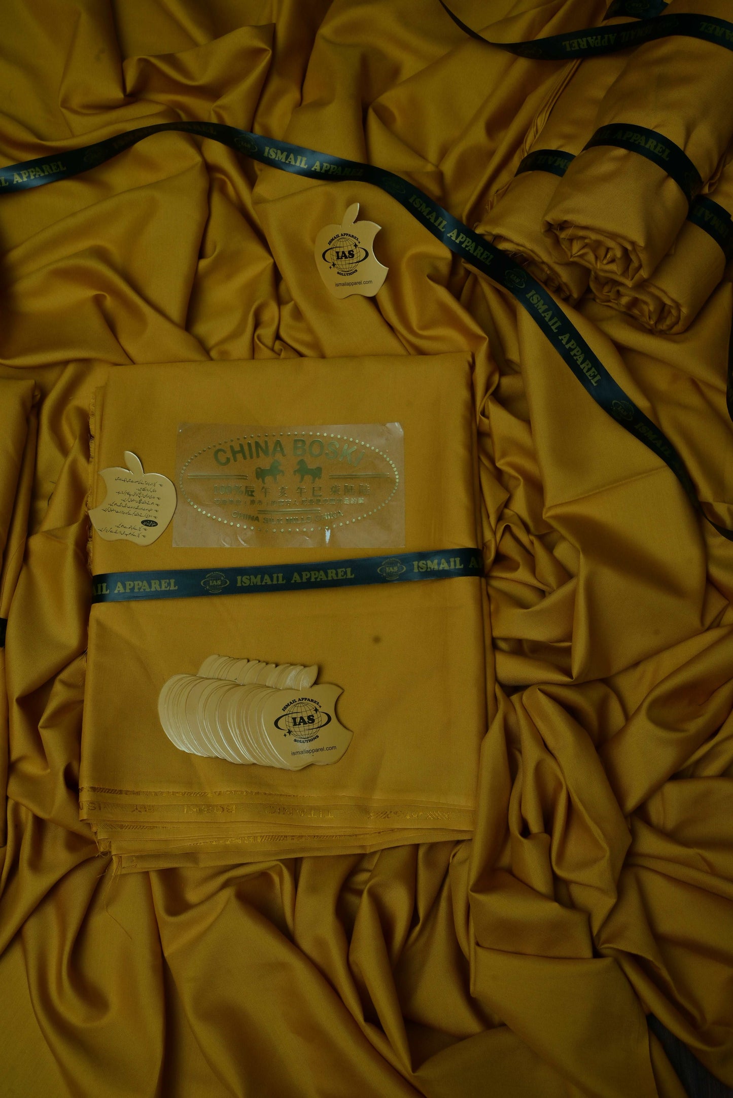 Men’s Unstitched Wash And Wear Plain Suit